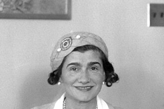 Vajon kinek kemkedett Coco Chanel