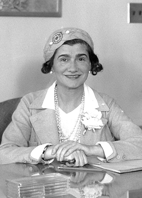 Vajon kinek kemkedett Coco Chanel
