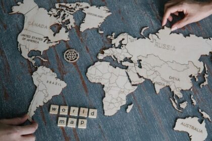 az ember eloszor kezdte globalisan ertelmezni a vilagot