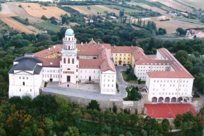 pannonhalmi bences foapatsag