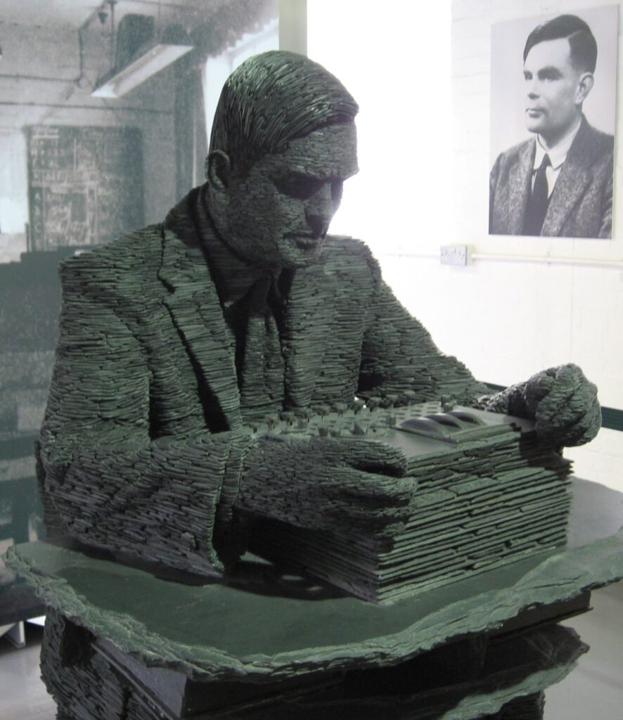 Alan Turing ábrázolása a Bletchley Parkban
