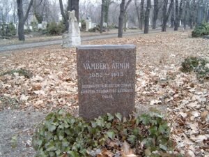 Vámbéry Ármin sírköve Budapesten, a magyar dervis emlékére.